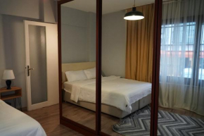 Cozy 2 BR Apartment close to Taksim & Galata Port